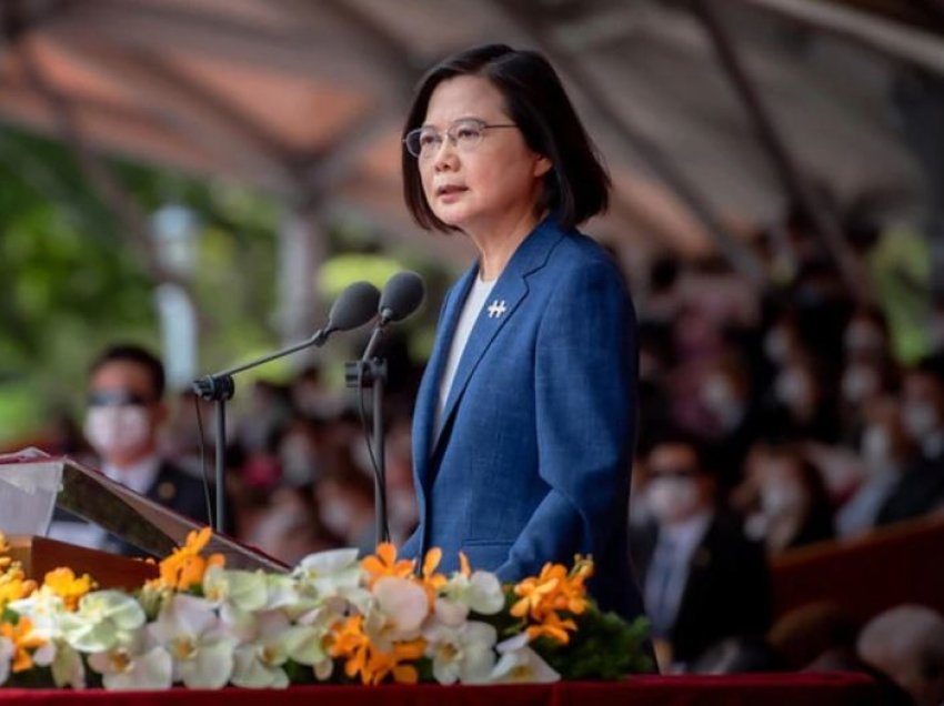 Presidentja e Tajvanit përsërit ofertën për të biseduar me Kinën mbi baza të barabarta