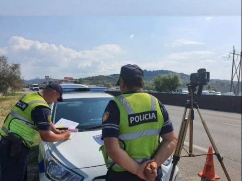 ​Nga Rruga e Kombit deri në Sarandë, policia kontrolle me radarë për parandalimin e aksidenteve