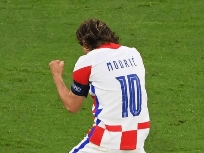 Modric shpëton nga humbja Kroacinë