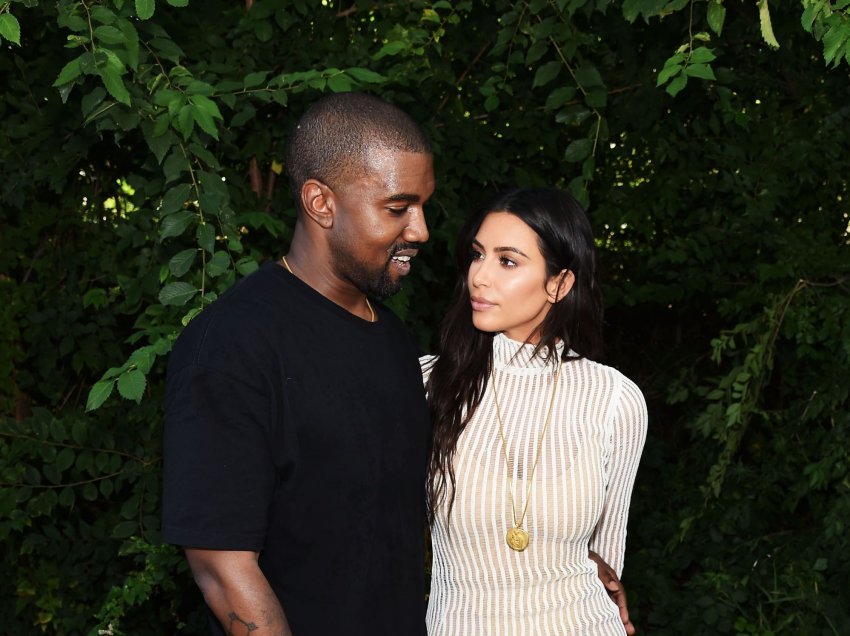 Pse u divorcua Kim Kardashian nga Kanye West në monologun e saj në SNL? Tregon vetë ajo