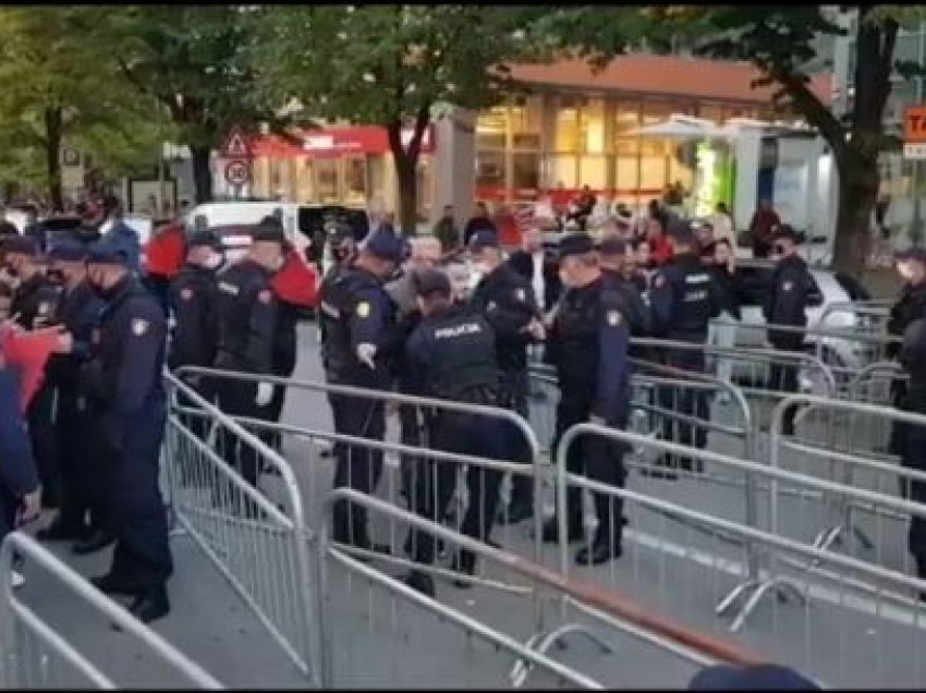Pak orë para ndeshjes Shqipëri-Poloni, policia ‘blindon’ zonën rreth stadiumit 