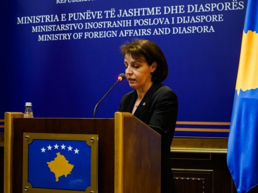 ​Ministrja Donika Gërvalla raporton në Komisionin për Mbikëqyrjen e Financave Publike
