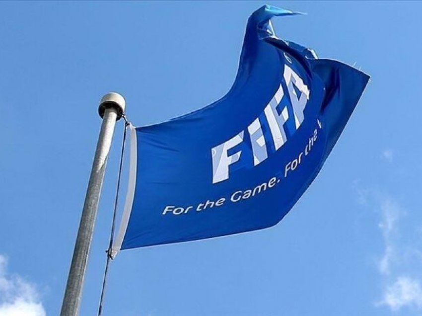 Reagon FIFA, dënime për Shqipërinë dhe Anglinë?!