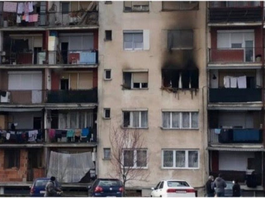 ​Digjet një banesë në Fushë Kosovë, policia dhe FSK shpëtojnë një grua