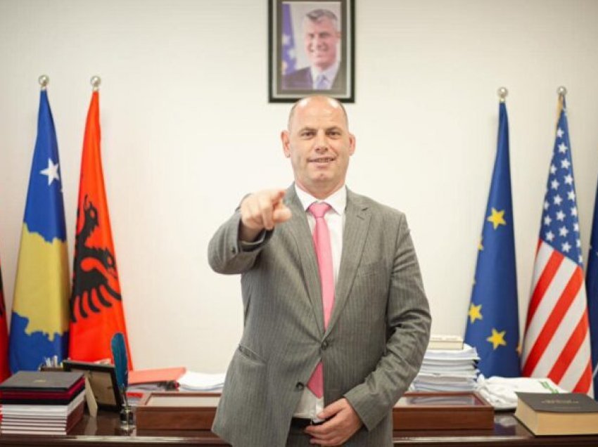 Edhe Ramiz Lladrovci reagon pas emërimit të Bashkim Jasharit komandant i FSK-së