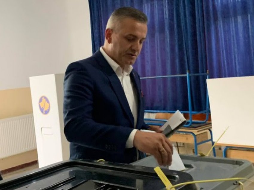 ​Bekim Jashari fton qytetarët e Skenderajt të votojnë në mënyrë të qetë dhe pa anime