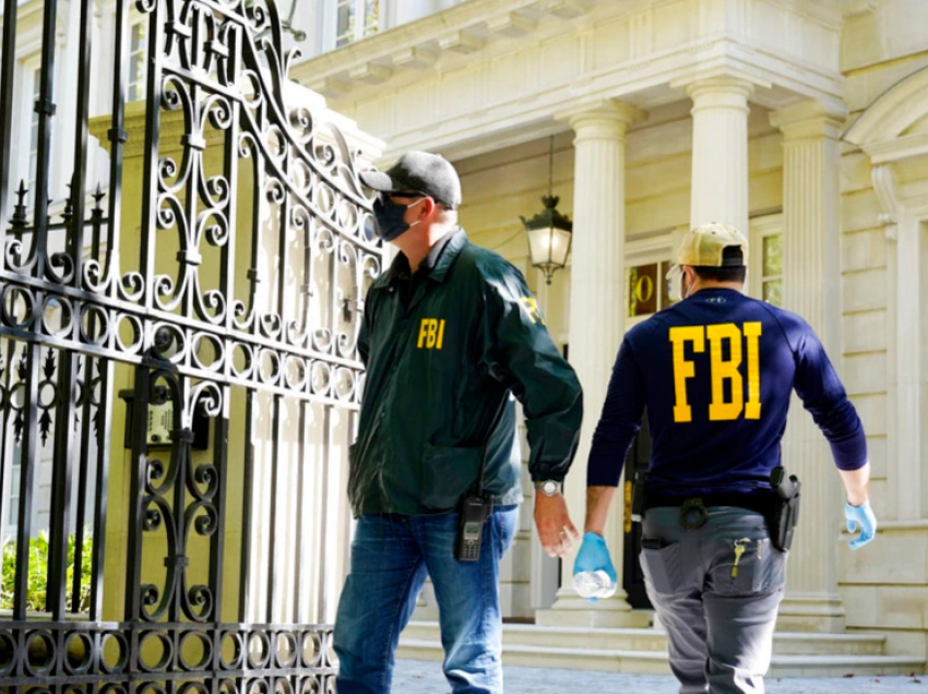 FBI hyn në vilën e oligarkut rus Oleg Deripaska