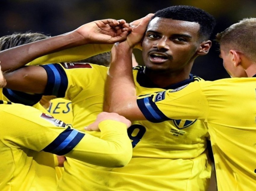 Dy klube të Premier League po përpiqen të firmosin me suedezin
