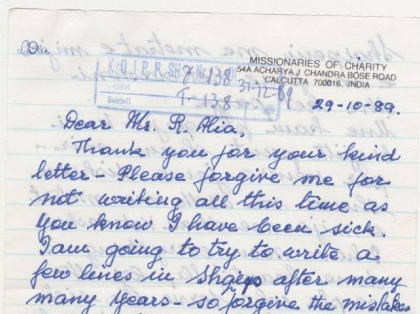Viti 1989/ Letra origjinale e Nënë Terezës, ku kërkon të vizitojë Shqipërinë