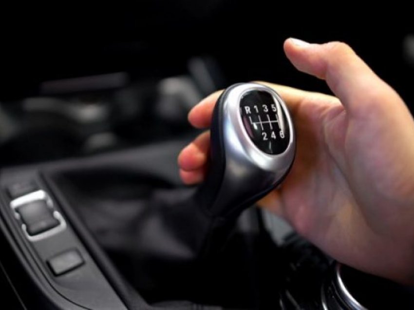 Ndërrues manual apo automatik të shpejtësisë, çfarë preferojnë shoferët?