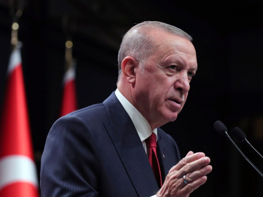 VOA/Turqia thotë se do të dëbojë ambasadorët e SHBA dhe nëntë vendeve të tjera perëndimore