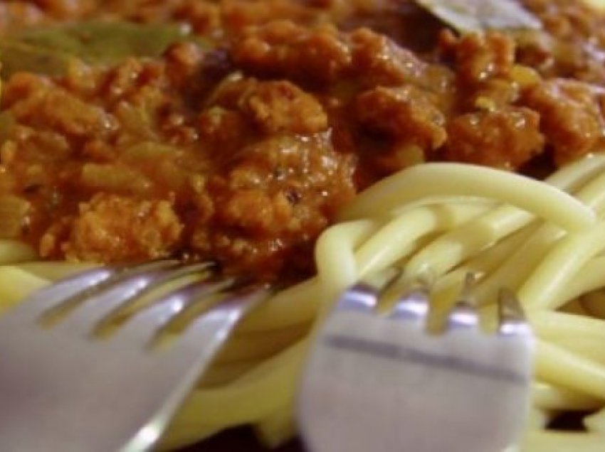 Recetë: Shpageta me mish të grirë