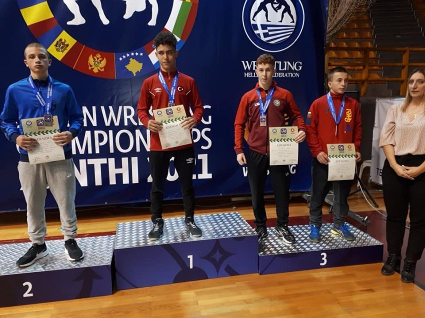 Ramadani e Berisha fitojnë medalje në Kampionatin Ballkanik dhe Mesdhetar