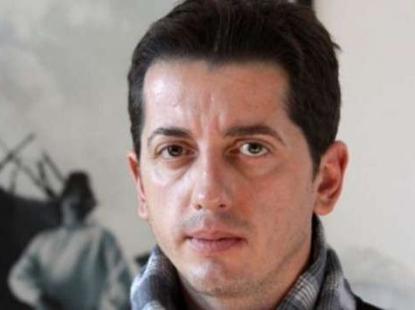 Qentë endacakë i vërsulen aktorit Osman Azemi, publikohen pamjet