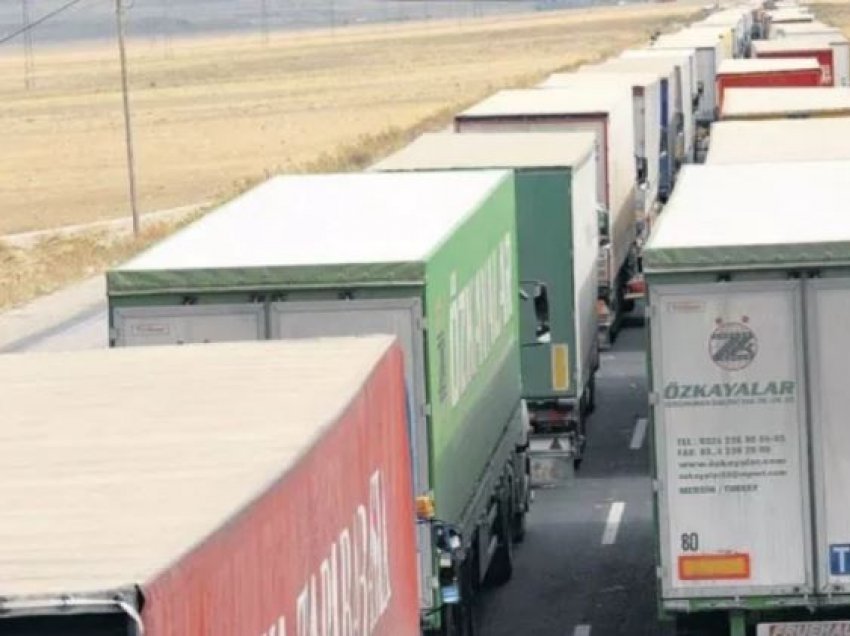 Përpunimi i një kamioni, CEFTA: Shqipëria me kohën më të lartë të pritjes në rajon, ndërsa Kosova...