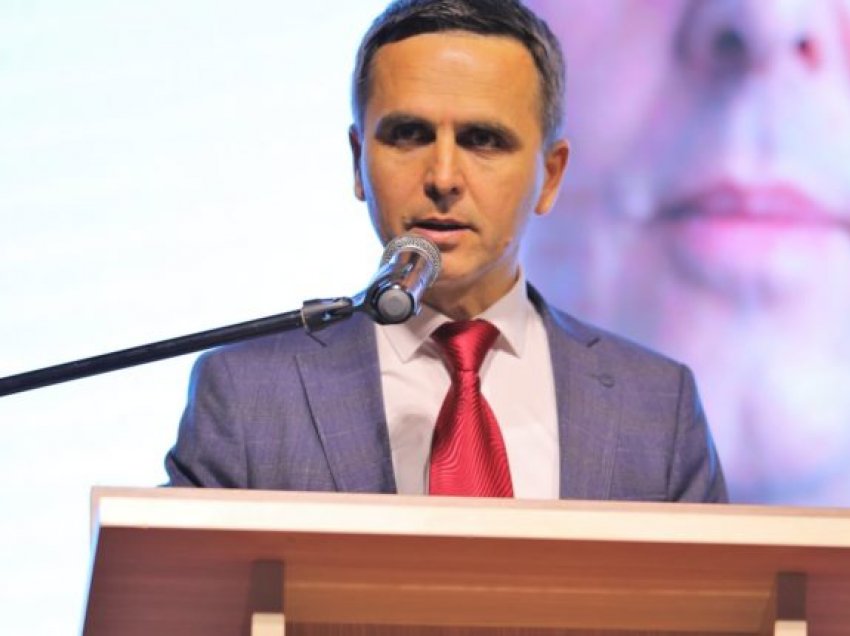 Bilall Kasami e zyrtarizon kandidaturën për komunën e Tetovës
