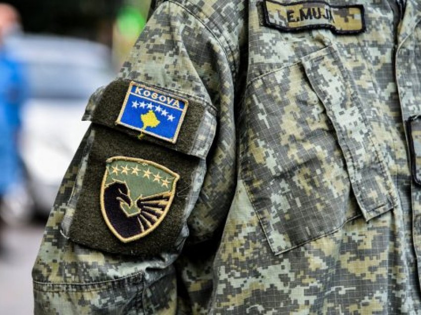 Koloneli i FSK-së: Komunitetit serb nën presion nga Qeveria e Serbisë për të aplikuar në FSK