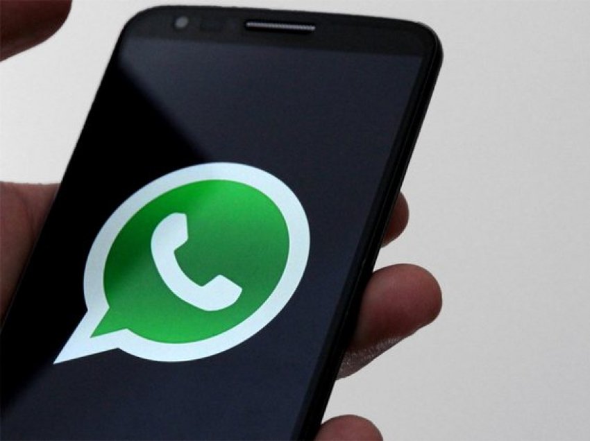 Zbulimi: Facebook lexon dhe shpërndan mesazhet private të WhatsApp