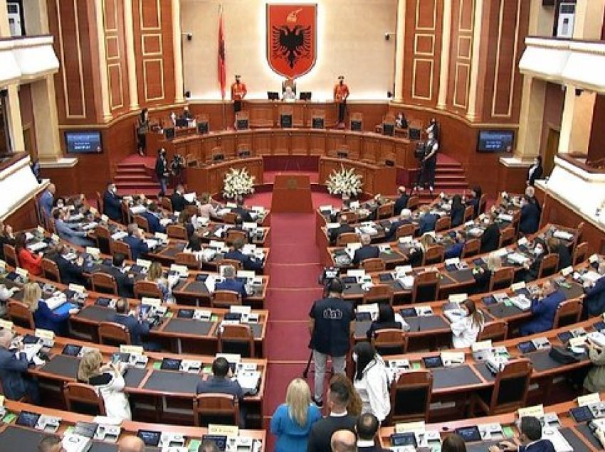 Nesër mblidhet Parlamenti, miratohet përbërja e 8 komisioneve