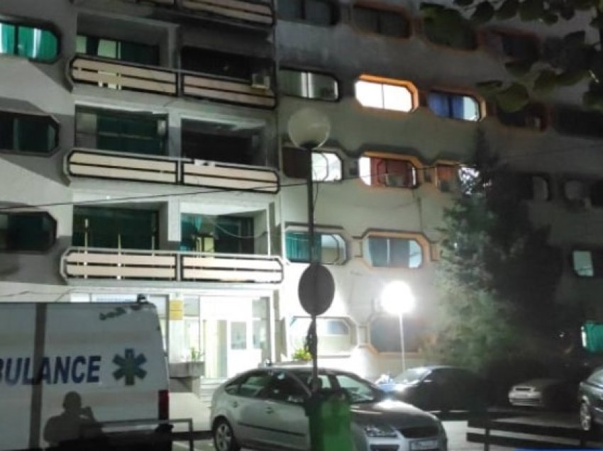 Spitali i Tetovës, largon familjarët që kujdeseshin për pacientët me Covid-19