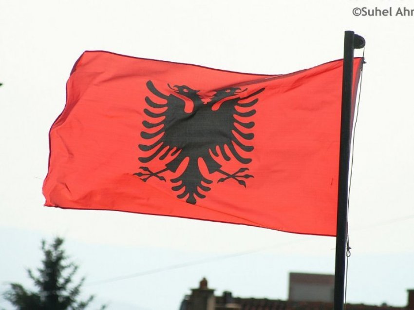 Autokracia në pseudodemokracinë shqiptare