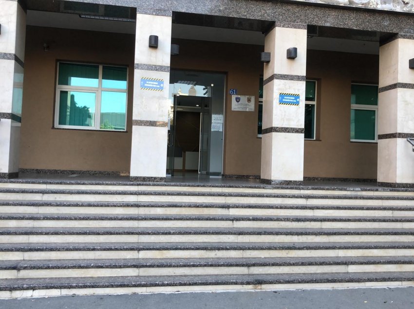 Nuk ka zyrtar në Komunën e Prishtinës që kërkon dëshmi vaksnimi nga punëtorët