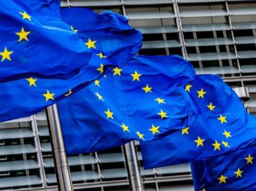 BE mbështet Francën në mospajtimet për paktin Aukus