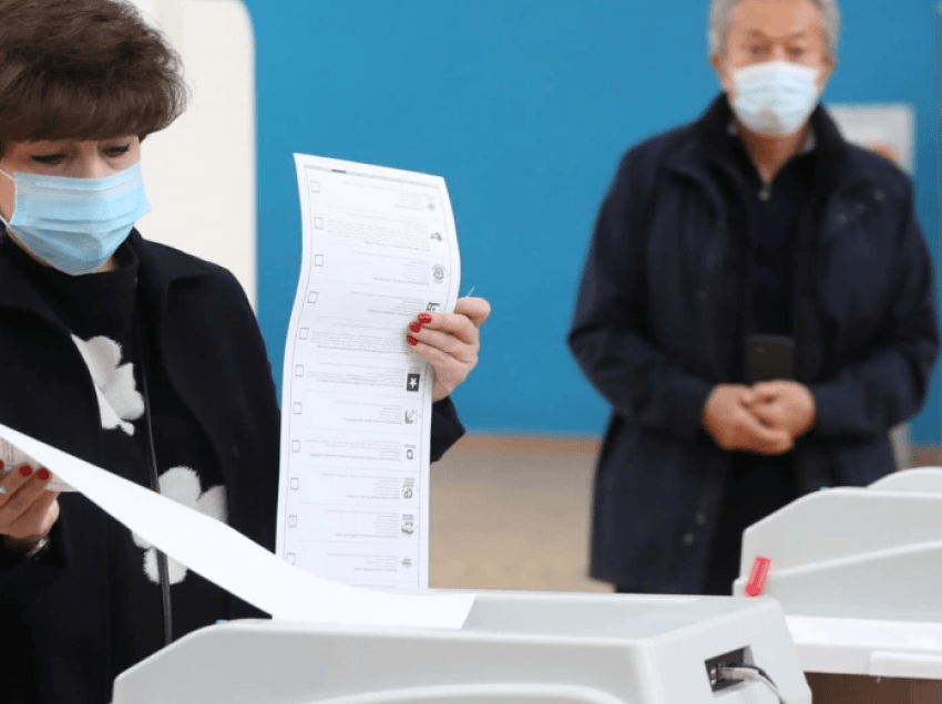 Rezultatet e hershme: Partia në pushtet fiton zgjedhjet parlamentare në Rusi