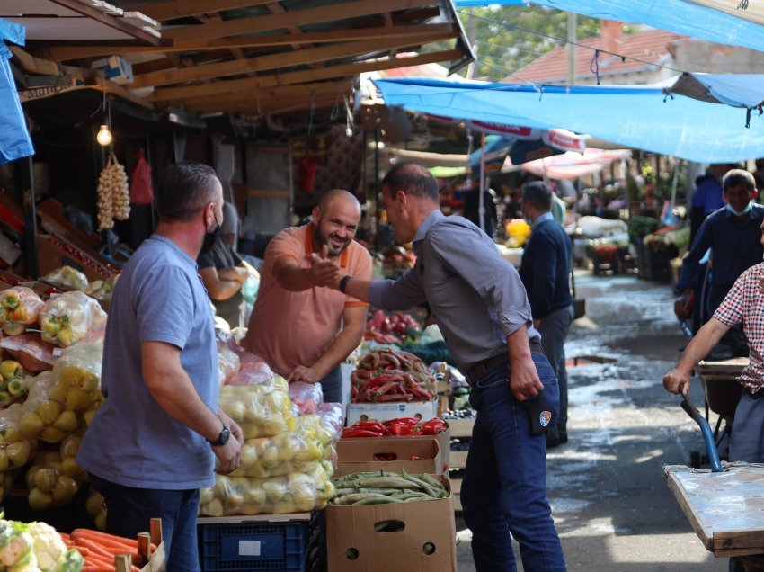 Daut Haradinaj viziton Tregun e Gjelbër: Tregu do të ketë hapësirë moderne 