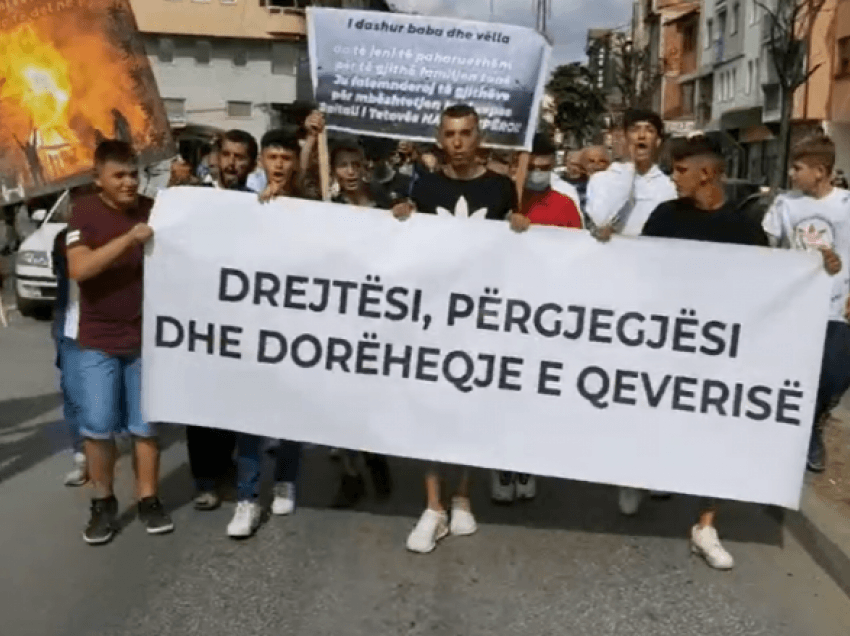 Fillon grevë urie njëri nga të arrestuarit në protestat në Tetovë