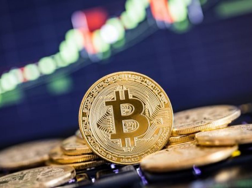 Çmimi i Bitcoin pëson rënie, humb pothuajse 10 përqind nga vlera e tij