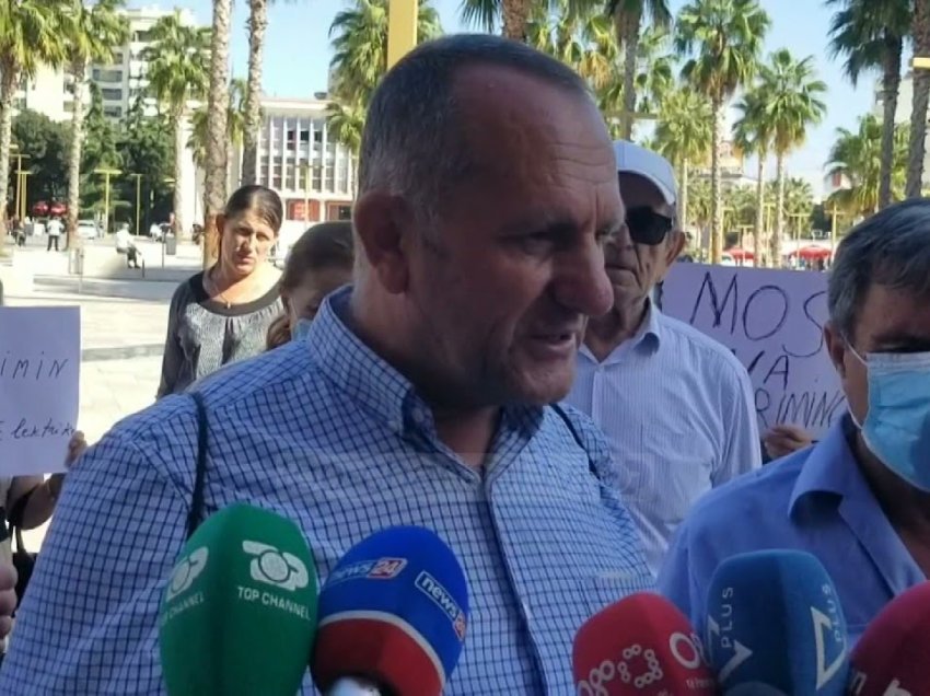 Të verbrit në protestë/ Durrës, kërkojnë kompensim financiar për energjinë elektrike