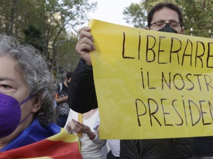 Gjykata italiane liron nga burgu udhëheqësin katalanas, Carles Puigdemont