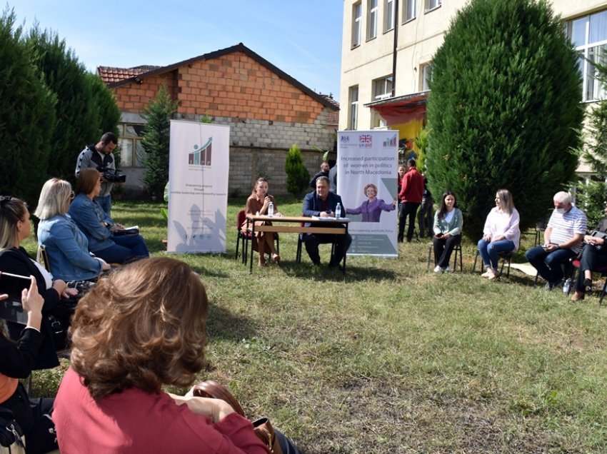 Tetovë, diskutim me qytetarët e Tetovës për pjesëmarrjen e gruas në politikë