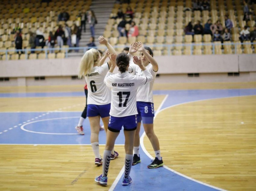 Fitore për Vëllaznimin e Kastriotin! Edona Radoniqi shënon 15 gola e Puhiza Gashi 9 