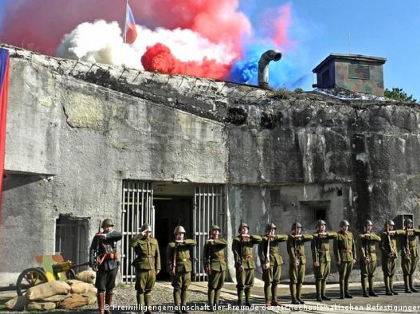 Çeki: Bunkerët historikë ushtarakë dalin në shitje