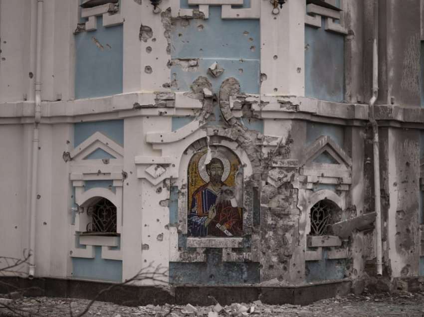 Mbi 50 objekte kulturore të Ukrainës janë dëmtuar