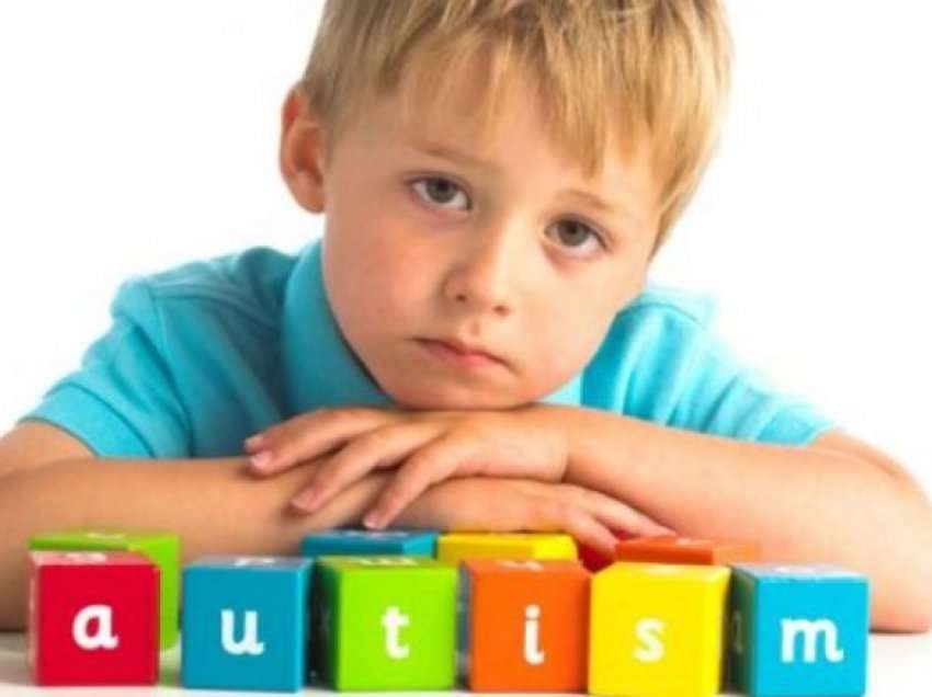 Shenjat e para të autizmit/ Ja kur duhet të shqetësohen prindërit