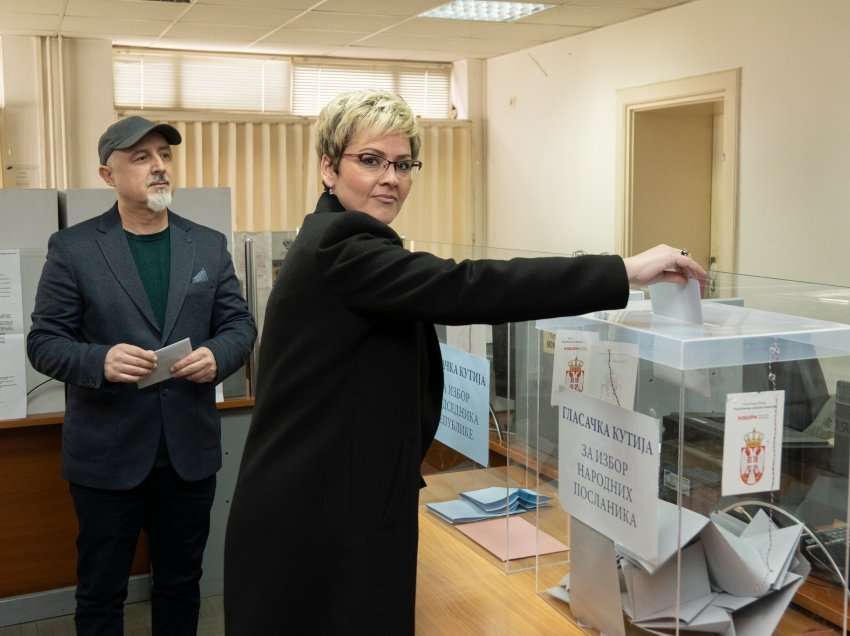 Voton Ardita Sinani: Aktivizim kundër pasivizimit