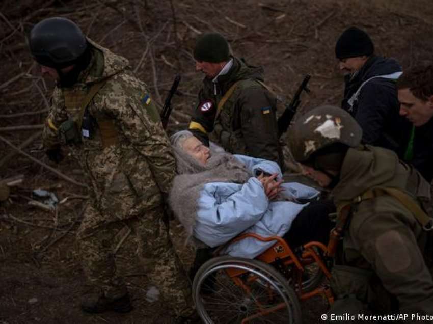 Shifra alarmante - më shumë se 2600 ukrainas largohen përmes korridoreve