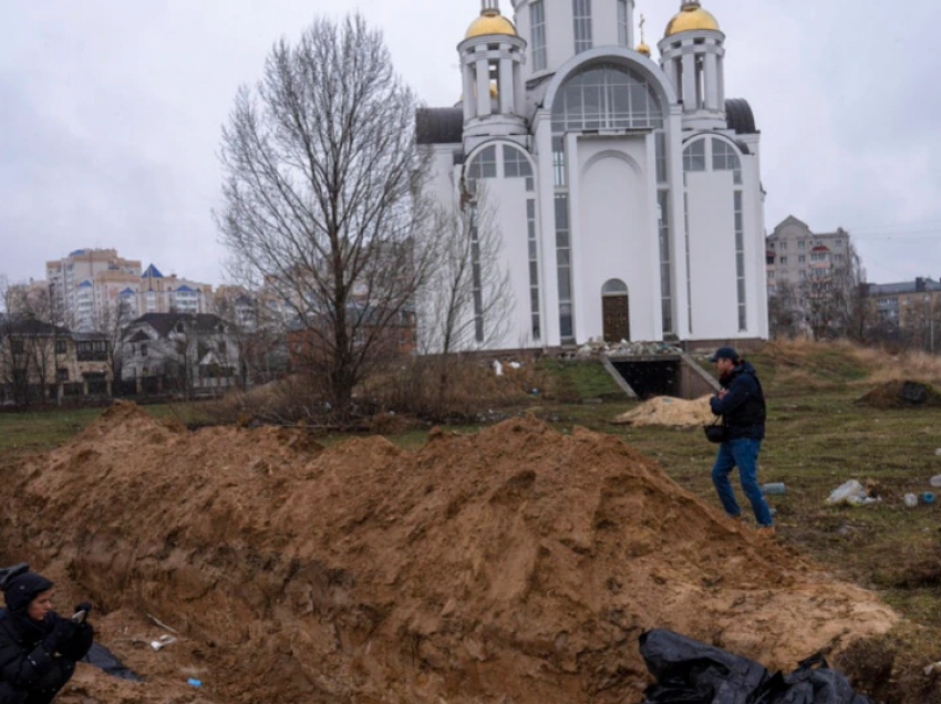 Rrugëtimi i vështirë për drejtësi për mizoritë në qytetin ukrainas Bucha