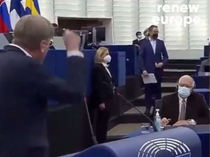 Fjalimi i zjarrtë i eurodeputetit bleg shtang Borellin