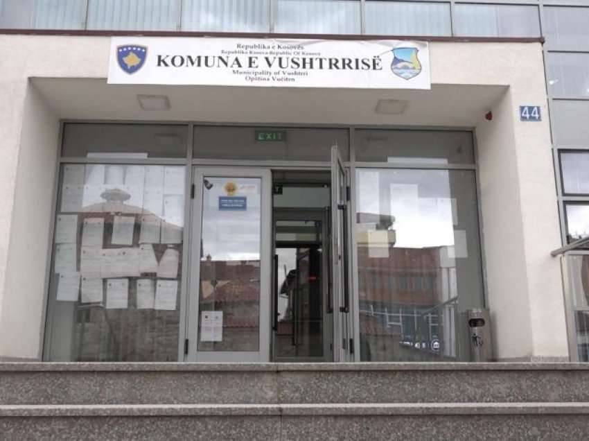 Komuna e Vushtrrisë ua ndalon subjekteve afariste ekspozimin e mallrave në hapësira publike