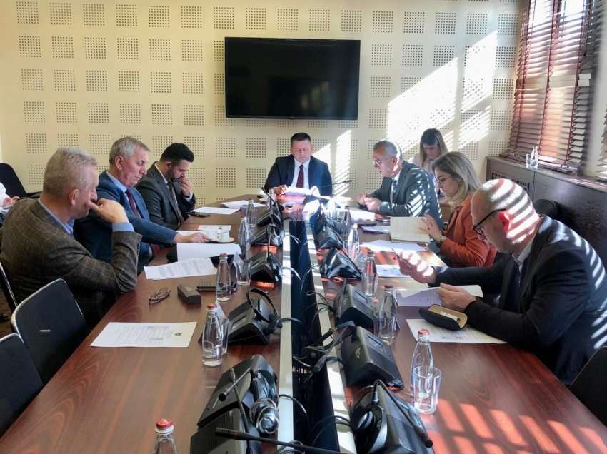 Komisioni për Çështje të Sigurisë miraton Projektligjin për Policinë Ushtarake në FSK