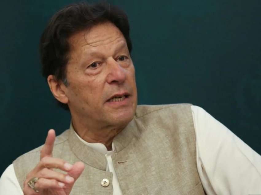 Kryeministri i Pakistanit humbi në një votim mosbesimi