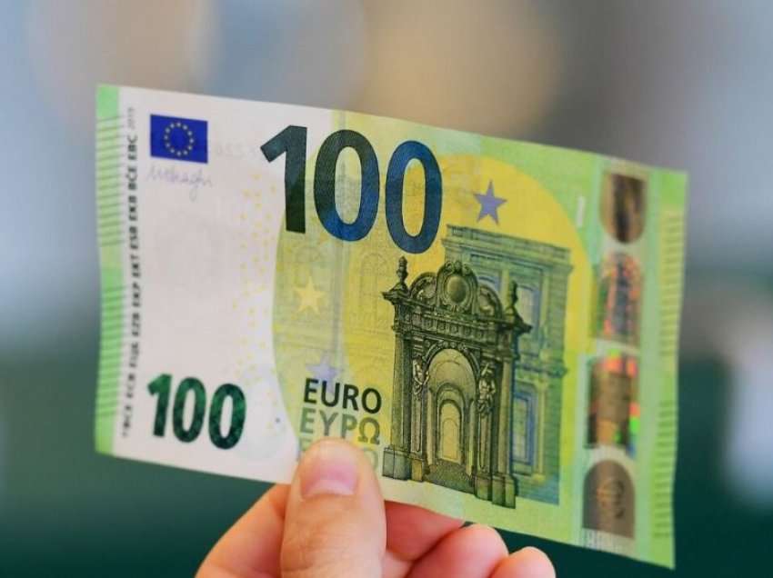 Njëqind eurot shtesë - ndihmë a lëmoshë