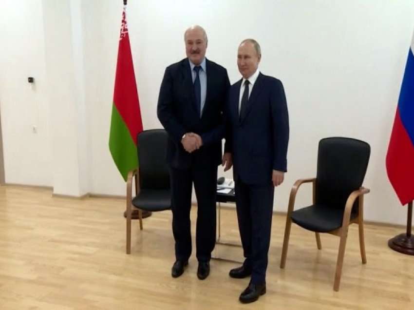 Putin takohet me Lukashenkon, ja çka thotë për bisedimet me Ukrainën 