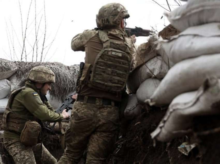 Ukraina përforcon pozicionet në pritje të intensifikimit të sulmeve ruse