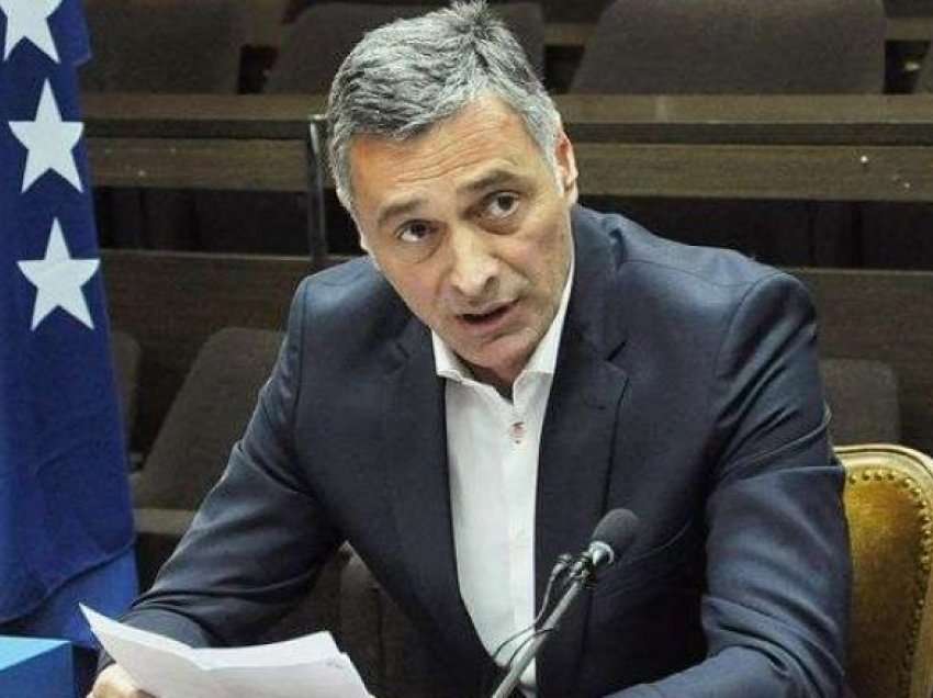 Lumezi deklarohet për herë të parë për skandalin “më të madh të pasluftës”
