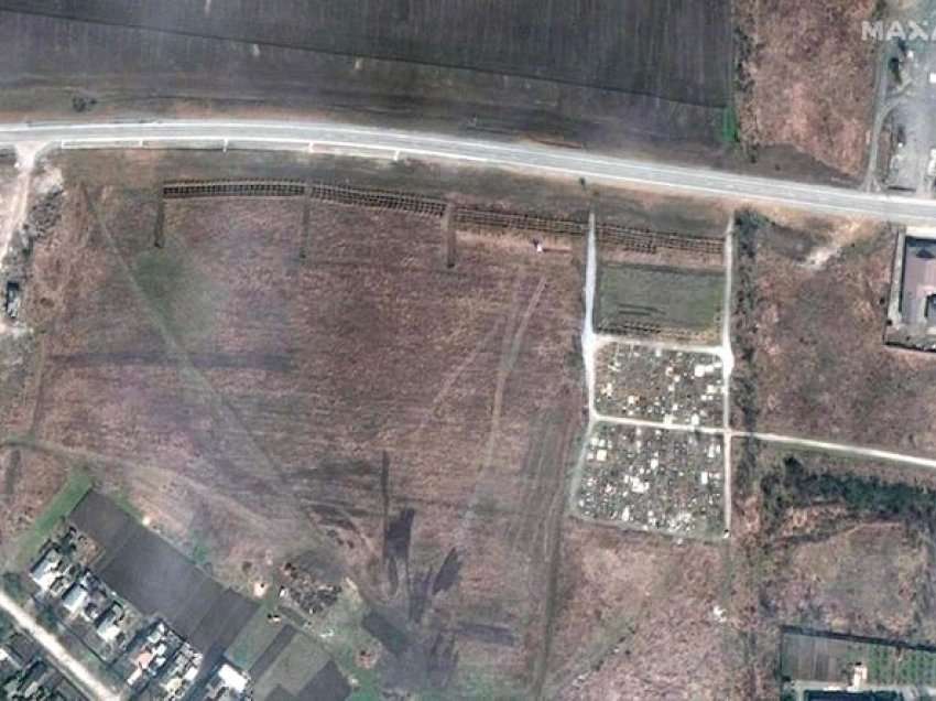 Gjetje shokuese pranë Mariupolit:  Imazhet satelitore tregojnë varre masive me 9 mijë të vdekur